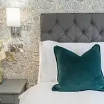 Chequers Lodge- Dalton-in- Furness- Self Check In- For Professionals And Tourists Hotel Dalton-in-Furness