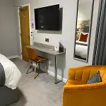 Chequers Lodge- Dalton-in- Furness- Self Check In- For Professionals And Tourists *