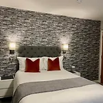 Chequers Lodge- Dalton-in- Furness- Self Check In- For Professionals And Tourists * Dalton in Furness