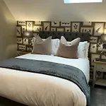 Chequers Lodge- Dalton-in- Furness- Self Check In- For Professionals And Tourists * Dalton-in-Furness