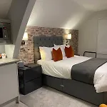 Chequers Lodge- Dalton-in- Furness- Self Check In- For Professionals And Tourists *