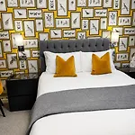 Chequers Lodge- Dalton-in- Furness- Self Check In- For Professionals And Tourists *