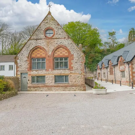 Chequers Lodge- Dalton-in- Furness- Self Check In- For Professionals And Tourists Hotel