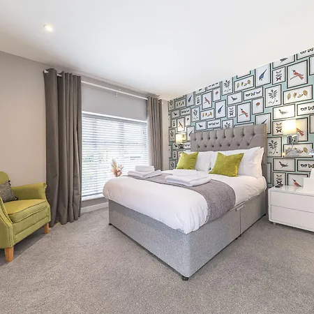 Chequers Lodge- Dalton-in- Furness- Self Check In- For Professionals And Tourists