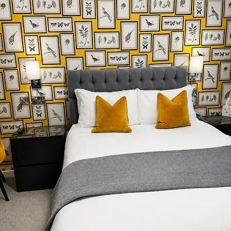 Chequers Lodge- Dalton-in- Furness- Self Check In- For Professionals And Tourists *
