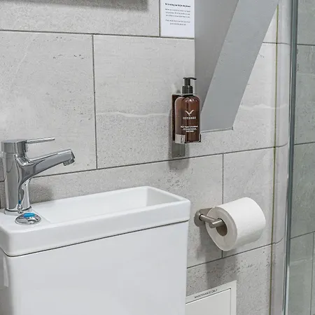 Hotel Chequers Lodge- Dalton-in- Furness- Self Check In- For Professionals And Tourists Dalton in Furness