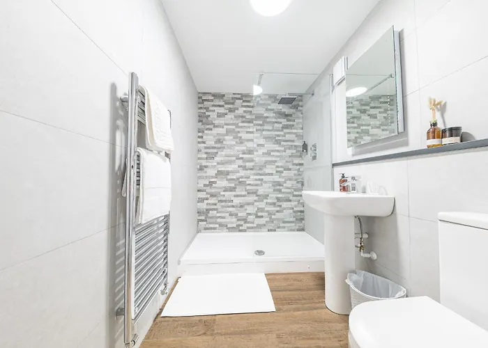 Chequers Lodge- Dalton-in- Furness- Self Check In- For Professionals And Tourists 多尔顿因弗内斯