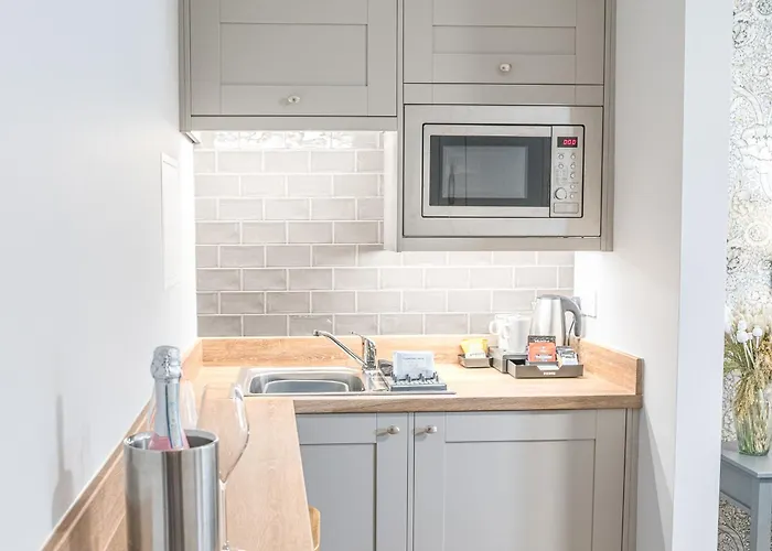 Chequers Lodge- Dalton-in- Furness- Self Check In- For Professionals And Tourists 酒店 多尔顿因弗内斯