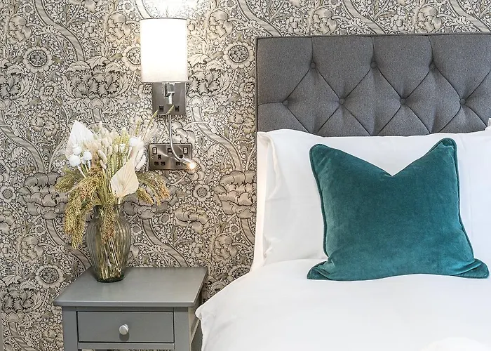 Chequers Lodge- Dalton-in- Furness- Self Check In- For Professionals And Tourists 酒店