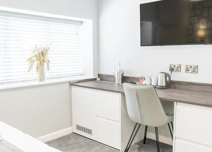 酒店 Chequers Lodge- Dalton-in- Furness- Self Check In- For Professionals And Tourists 多尔顿因弗内斯