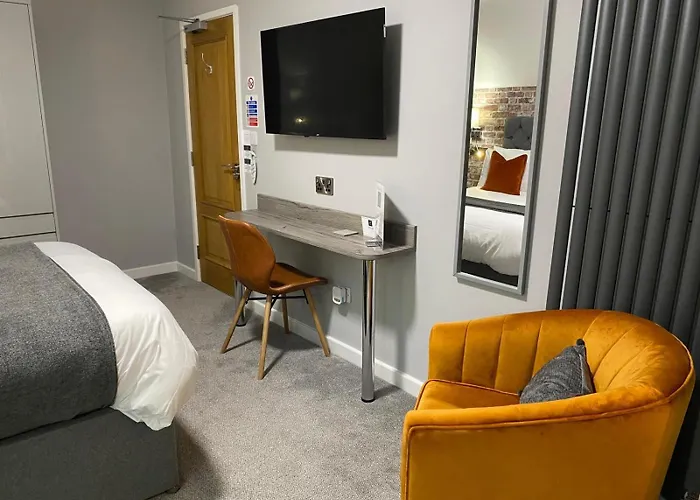 Chequers Lodge- Dalton-in- Furness- Self Check In- For Professionals And Tourists *