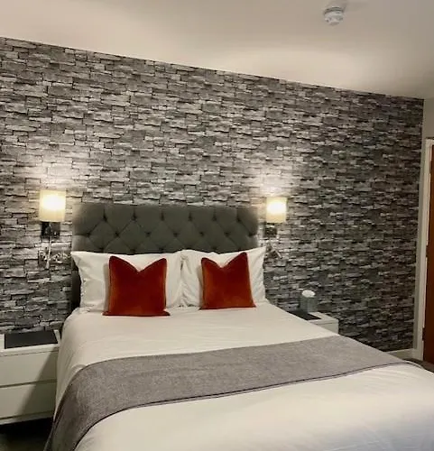 Chequers Lodge- Dalton-in- Furness- Self Check In- For Professionals And Tourists * 多尔顿因弗内斯