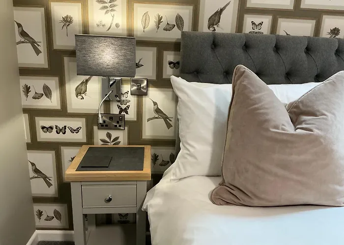 Chequers Lodge- Dalton-in- Furness- Self Check In- For Professionals And Tourists 酒店