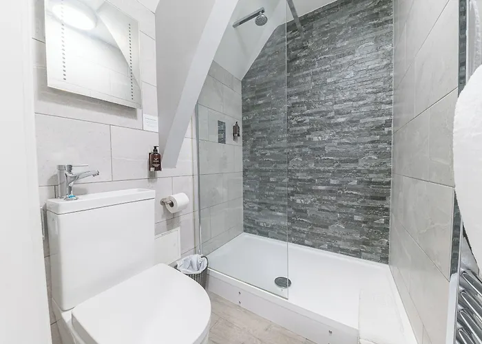 Chequers Lodge- Dalton-in- Furness- Self Check In- For Professionals And Tourists 多尔顿因弗内斯