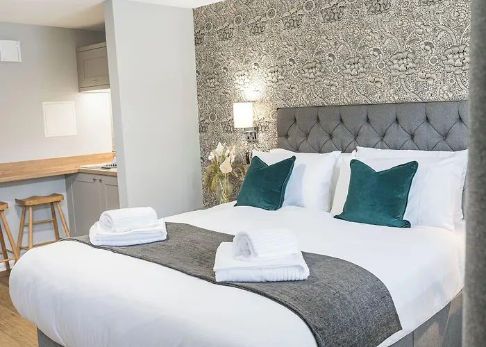 Chequers Lodge- Dalton-in- Furness- Self Check In- For Professionals And Tourists