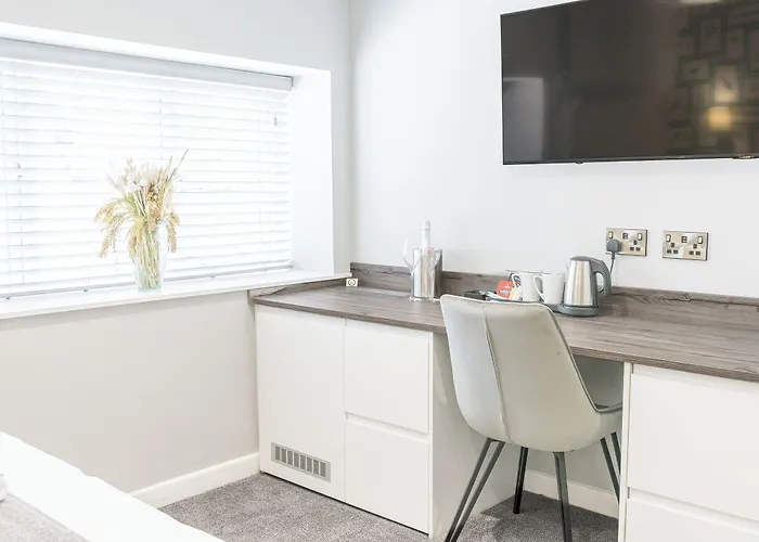 Chequers Lodge- Dalton-in- Furness- Self Check In- For Professionals And Tourists 酒店 *