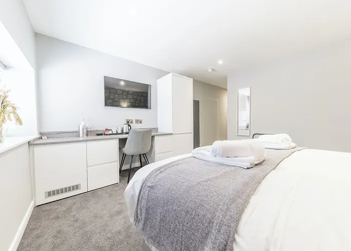 酒店 Chequers Lodge- Dalton-in- Furness- Self Check In- For Professionals And Tourists 多尔顿因弗内斯