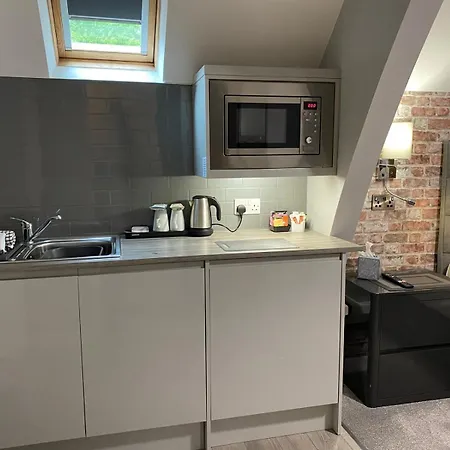 Hotel Chequers Lodge- Dalton-in- Furness- Self Check In- For Professionals And Tourists Dalton in Furness