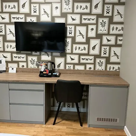 Chequers Lodge- Dalton-in- Furness- Self Check In- For Professionals And Tourists Hotel Dalton in Furness