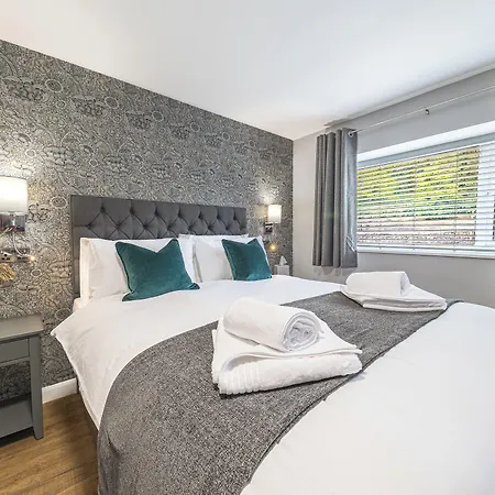 Hotel Chequers Lodge- Dalton-in- Furness- Self Check In- For Professionals And Tourists Dalton in Furness